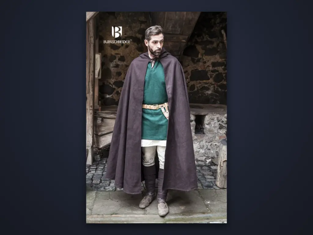 Hibernus wool hooded cloak